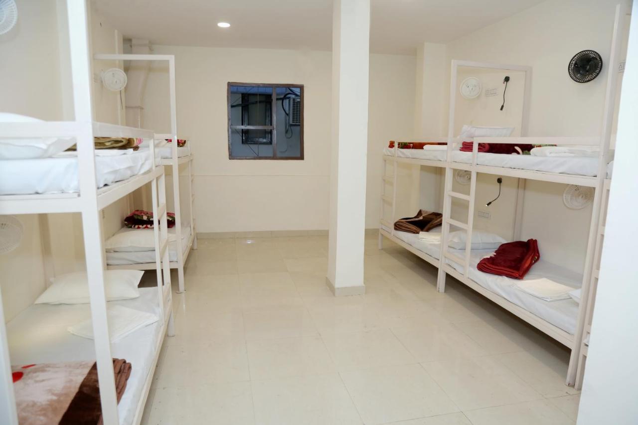 The Charlie'S Hostel Nowe Delhi Zewnętrze zdjęcie