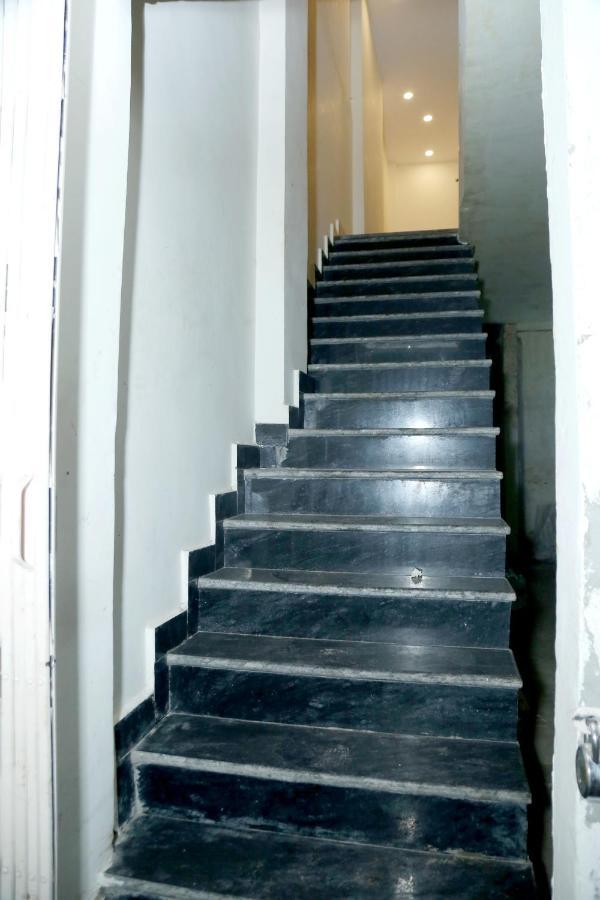 The Charlie'S Hostel Nowe Delhi Zewnętrze zdjęcie